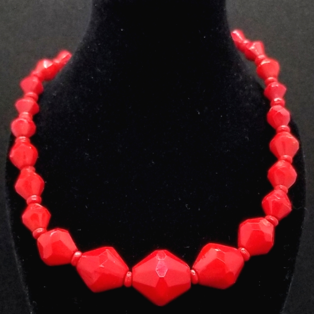 Vintage glass orange-red bead necklace